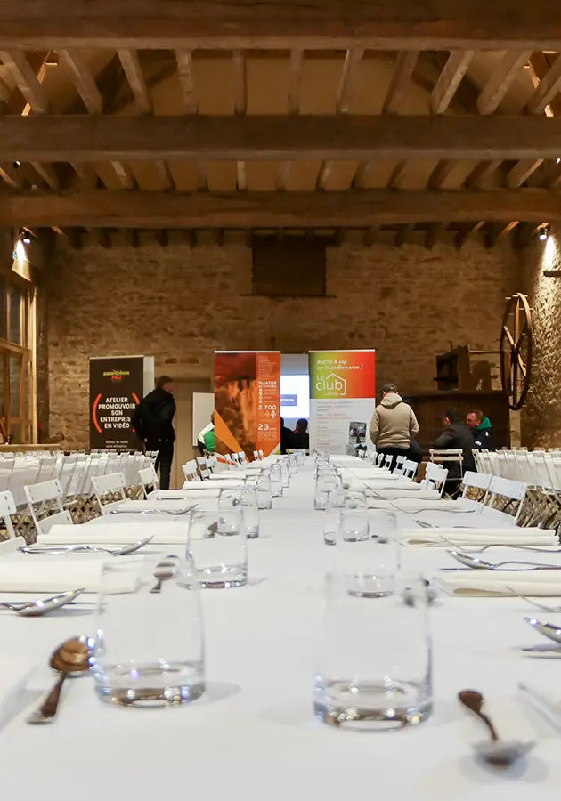seminaire-chateau-armand-heitz-seminaire-bourgogne-reception-salle.webp