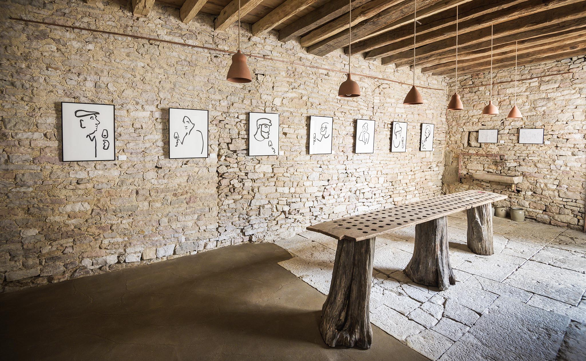 Exposition Louise Sheeran au Cellier Armand Heitz à Pommard