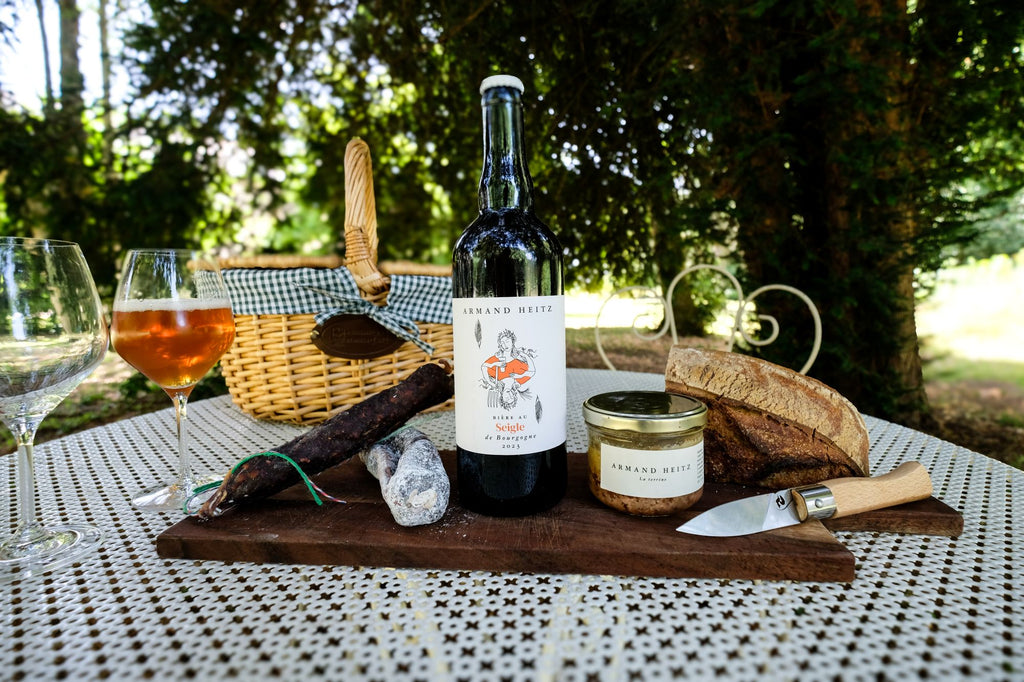 Box apéritive Armand Heitz avec bière au seigle, terrine savoureuse, saucisson de qualité et chorizo épicé