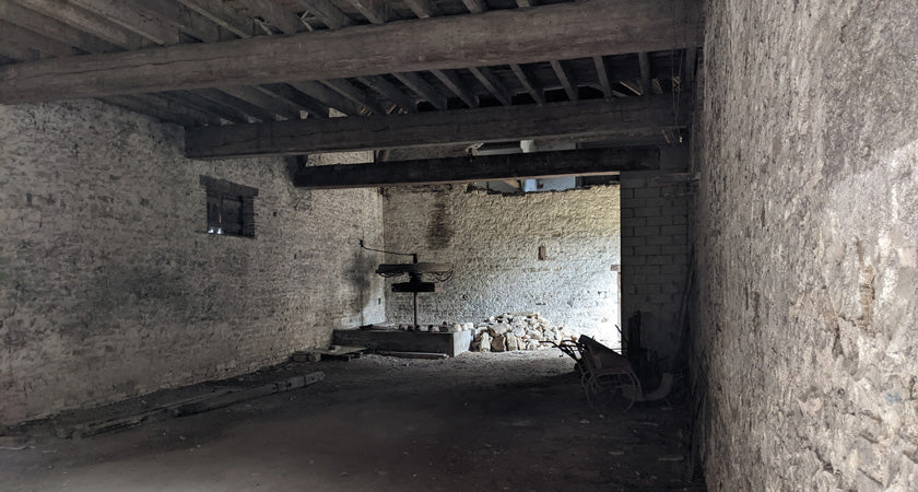 grange-salles-reception-chateau-armand-heitz-mimande-bourgogne-transformation-renovation-salle-reception-architecture-9.jpg