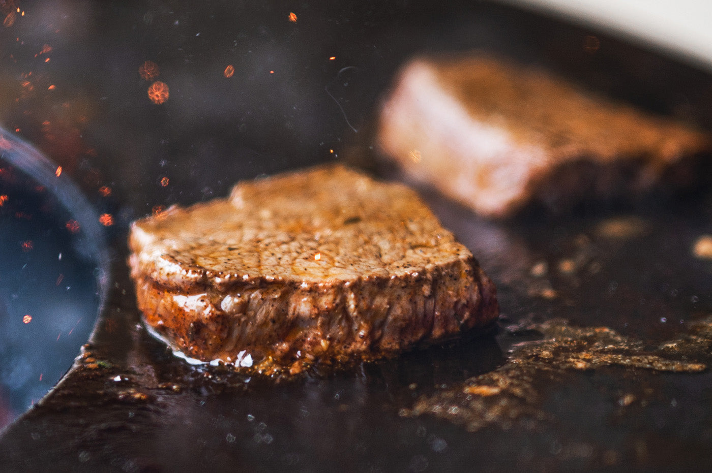 Pavés de boeuf à griller, caissette traditionnelle viande Armand Heitz