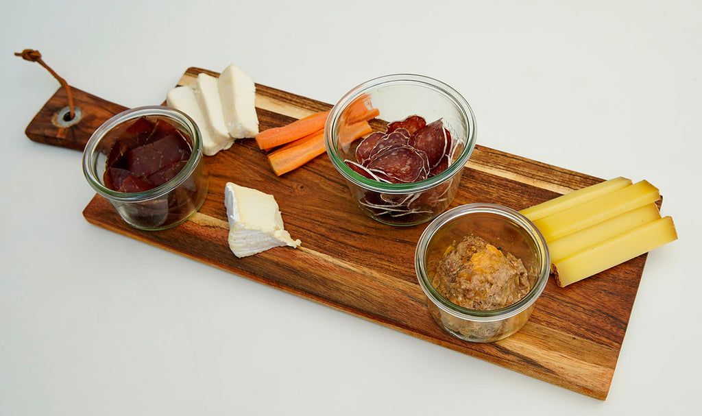 Dégustation vins de Bourgogne au Château Armand Heitz - planche de charcuterie et fromage