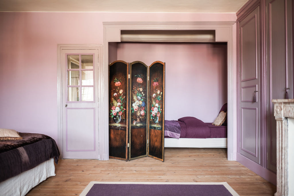 Paravent de la chambre violette, chambre d'hôtes au Château Armand Heitz en Bourgogne
